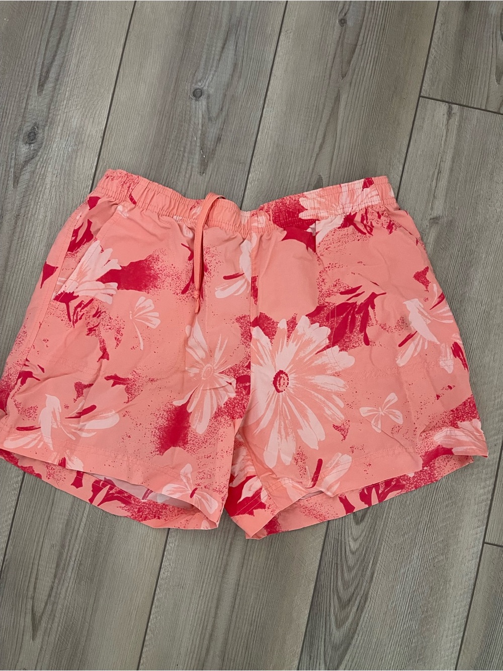 Columbia Coral Pink Floral Athletic Shorts